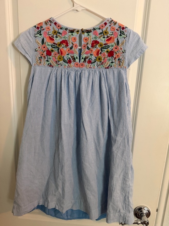 Maeve by Anthropologie embroidered dress in a soft blue seersucker fabric - Picture 7 of 7